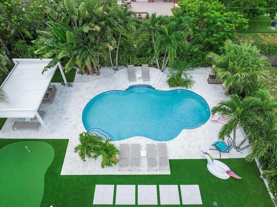 Villalee-Jungle Palm Island White Marble Pool Area Miami Exterior foto