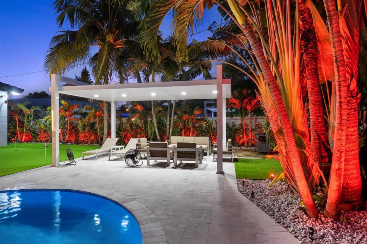 Villalee-Jungle Palm Island White Marble Pool Area Miami Exterior foto